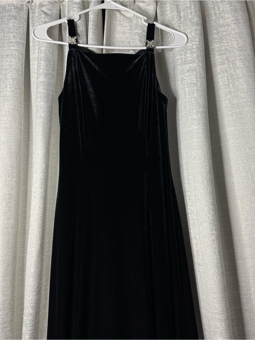 Vintage Betsy & Adam by Jaslene - black velvet maxi gown